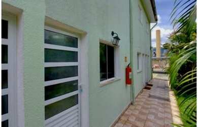 Imagem: A casa em condomínio possui 2 Dormitórios, 1 Banheiro, 1 Vaga