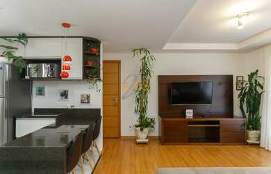 Imagem: O apartamento possui 3 Dormitórios, 2 Banheiros, 2 Vagas na