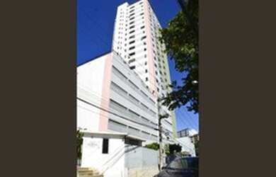 Imagem: O apartamento possui 1 Dormitório, 1 Banheiro, 1 Vaga na garagem