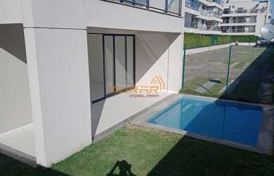 Imagem: A casa em condomínio possui 3 Dormitórios, 3 Banheiros, 3