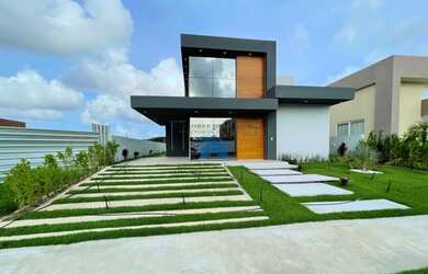 Imagem: A casa possui 3 Dormitórios, 1 Banheiro, 3 Vagas na garagem