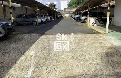 Imagem: O depósito possui 5 Vagas na garagem, 630m² de Área e está