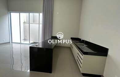 Imagem 3: Belíssima casa de luxo no condomínio Golden Village