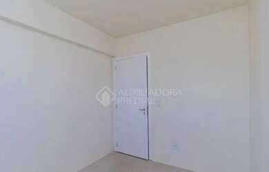 Imagem 2: Apartamento à venda Avenida Eduardo Prado, Cavalhada - Porto Alegre
