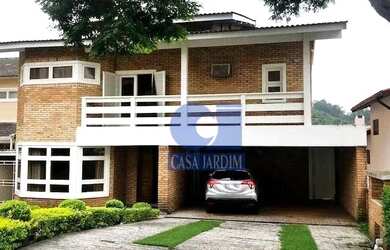 Imagem: A casa em condomínio possui 4 Dormitórios, 4 Banheiros, 2