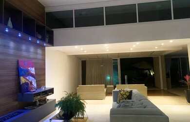 Imagem: A casa em condomínio possui 3 Dormitórios, 5 Banheiros, 4