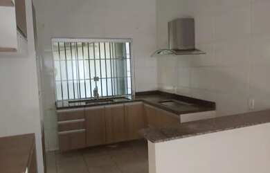 Imagem: A casa possui 2 Dormitórios, 2 Banheiros, 59m² de Área e