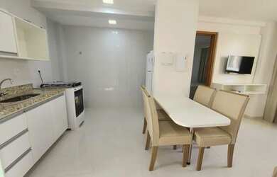 Imagem: O apartamento possui 1 Dormitório, 1 Banheiro, 1 Vaga na garagem