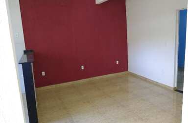 Imagem: A casa possui 2 Dormitórios, 2 Banheiros, 100m² de Área e