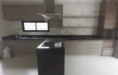 Imagem: A casa em condomínio possui 3 Dormitórios, 4 Banheiros, 4