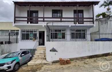 Imagem: O apartamento possui 3 Dormitórios, 2 Banheiros, 90m² de Área