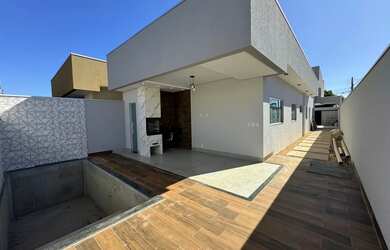 Imagem 14: Casa na Quadra 507 Sul. Piscina, Churrasqueira, 170m² de Áreae3 Vagas...