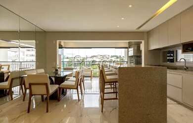 Imagem: O apartamento possui 3 Dormitórios, 2 Banheiros, 2 Vagas na