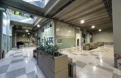 Imagem: O depósito possui 1 Vaga na garagem e 34m² de Área e está