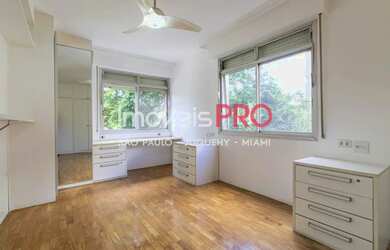 Imagem 12: Sofisticação e Localização Privilegiada. Amplo Apartamento de 150m²...