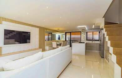 Imagem: A casa em condomínio possui 3 Dormitórios, 3 Banheiros, 4