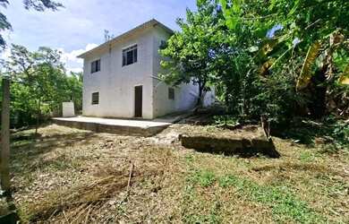 Imagem: A fazenda possui 131m² de Área, Imóvel novo e está localizado