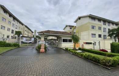 Imagem: O apartamento possui 3 Dormitórios, 1 Banheiro, 1 Vaga na garagem