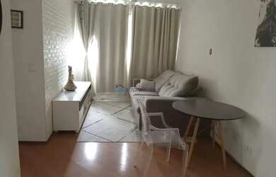 Imagem: O apartamento possui 1 Dormitório, 1 Banheiro, 1 Vaga na garagem