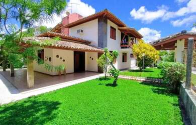 Imagem: A casa em condomínio possui 4 Dormitórios, 5 Banheiros, 4