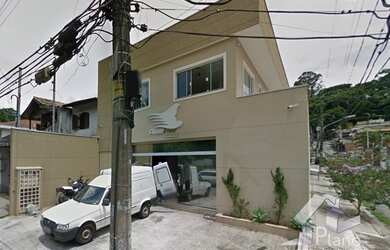 Imagem: O depósito possui 4 Vagas na garagem, 300m² de Área e Imóvel