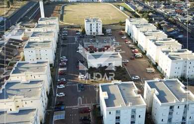 Imagem: O apartamento possui 3 Dormitórios, 1 Banheiro, 1 Vaga na garagem