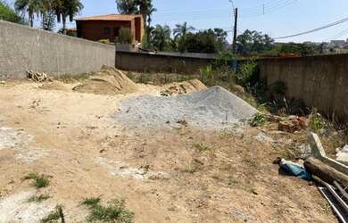 Imagem 3: Lote 300m, todo murado. 300m² de Área