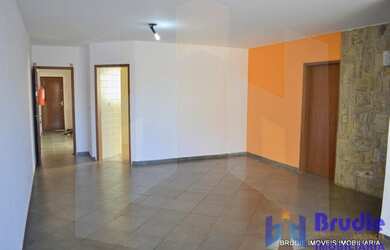 Imagem: O apartamento possui 3 Dormitórios, 3 Banheiros, 2 Vagas na