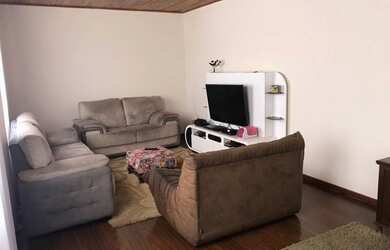 Imagem 2: Casa com 6 Quartos e 3 banheiros Venda, 360 m por R$ 850.000