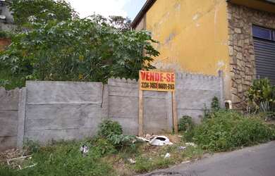 Imagem: O terreno possui 250m² de Área e está localizado em Santa