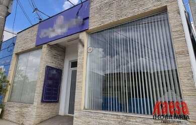 Imagem: O depósito possui 2 Vagas na garagem e 250m² de Área e está