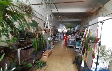 Imagem: O depósito possui 220m² de Área e está localizado em Santa