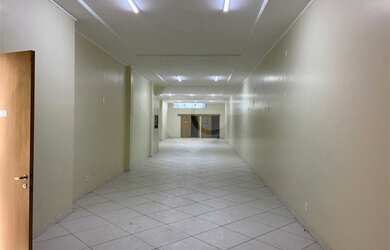 Imagem: O depósito possui 463m² de Área e está localizado em Lapa