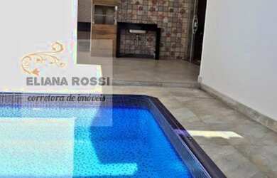 Imagem: A casa possui 3 Dormitórios, 4 Banheiros, 2 Vagas na garagem