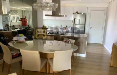 Imagem: O apartamento possui 3 Dormitórios, 2 Banheiros, 2 Vagas na