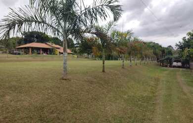 Imagem: A fazenda possui 98m² de Área e está localizado em Chácara