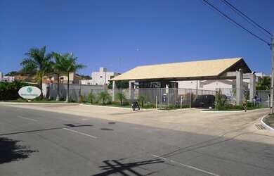 Imagem: O terreno possui 300m² de Área e está localizado em Parque