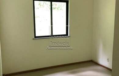 Imagem: O apartamento à venda possui 3 Dormitórios, 1 Banheiro, 1