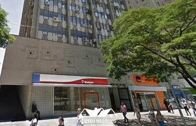 Imagem: O depósito possui 3 Vagas na garagem, 448m² de Área, Imóvel