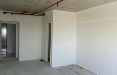 Imagem: O depósito possui 1 Vaga na garagem, 32m² de Área e está