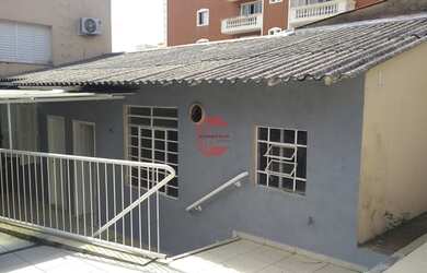 Imagem: O depósito possui 2 Vagas na garagem, 285m² de Área e está