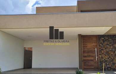 Imagem: A casa em condomínio possui 3 Dormitórios, 3 Banheiros, 2