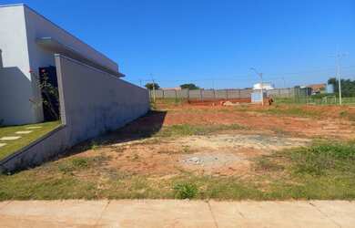 Imagem 3: VENDO Bauru/SP, Residencial Floratta Alto das Nações. Terreno 250m²....