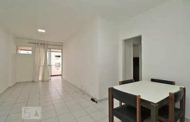 Imagem: O apartamento possui 1 Dormitório, 1 Banheiro, 1 Vaga na garagem