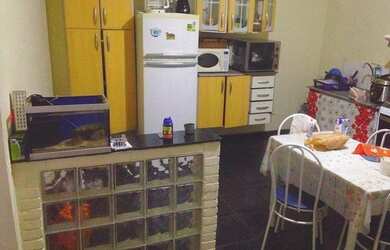 Imagem: A casa possui 5 Dormitórios, 5 Banheiros, 200m² de Área e