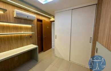 Imagem: O apartamento possui 4 Dormitórios, 5 Banheiros, 3 Vagas na