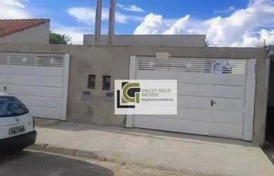 Imagem: A casa possui 2 Dormitórios, 3 Banheiros, 2 Vagas na garagem