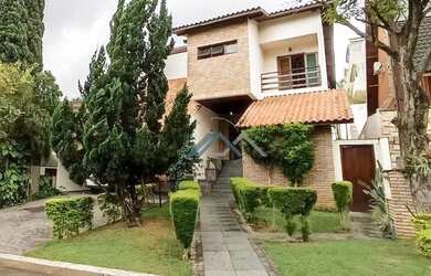 Imagem: A casa em condomínio possui 4 Dormitórios, 5 Banheiros, 4