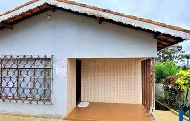 Imagem: A casa possui 2 Dormitórios, 1 Banheiro, 5 Vagas na garagem