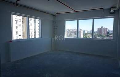 Imagem: O depósito possui 1 Vaga na garagem, 38m² de Área e está